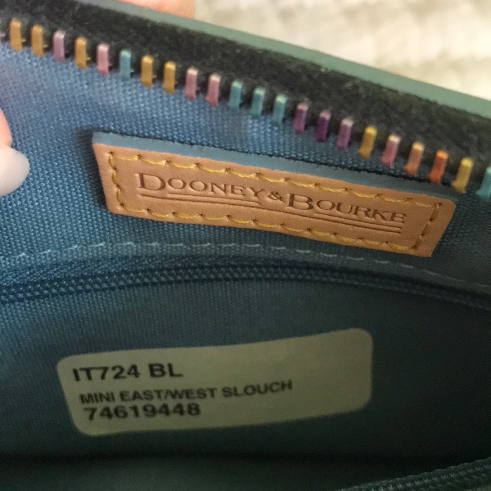 🌈Dooney & Bourke Mini East/West Slouch Icon Bag🌈 - Picture 9 of 16